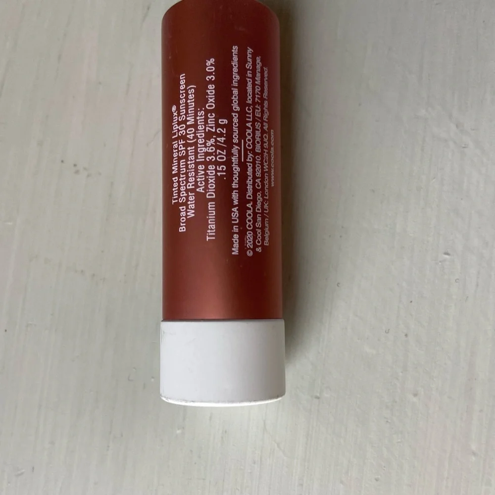 NWT COOLA Mineral Liplux Organic Tinted Lip Balm 30 SPF